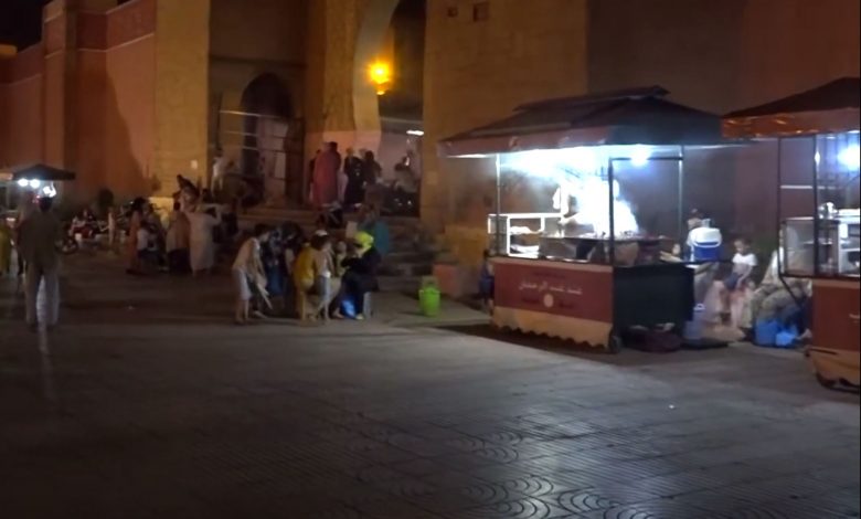Photo of نقل مجموعة من عربات الاكلات الخفيفة الى ساحة المسيرة