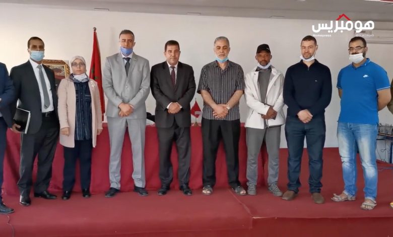 Photo of مهنيو وتجار مدينة قصبة تادلة يستقبلون المدير الجهوي للضرائب بني ملال.