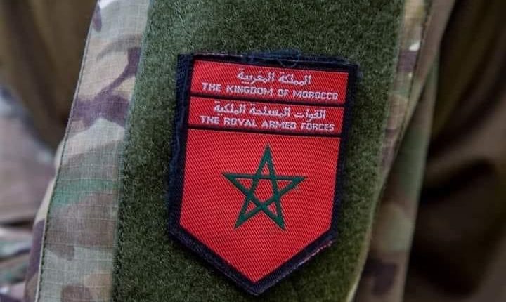 Photo of القوات المسلحة الملكية تنـ.ـقذ 52 مهاجراً سرياً من الغـ.ـرق في سواحل الداخلة
