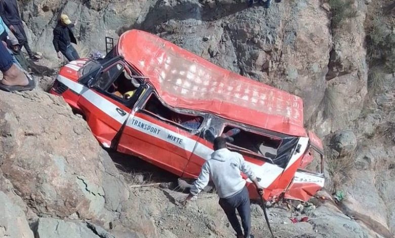 Photo of بعد غيبـ.ـوبة دامت 22 يوماً..وفاة أحد ضحايا حادثـ.ـة “أيت بواولي“