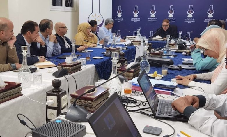 Photo of “البيجيدي” يرشح بووانو لرئاسة مجلس النواب و يرفض ملتمس الرقابة لإسقاط الحكومة