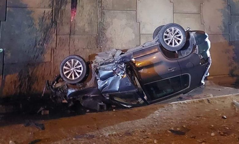 Photo of سقـ.ـوط سيارة من فوق قنطرة “الإنبعاث“ يرسل شخصين إلى مستـ.ـشفى خريكة