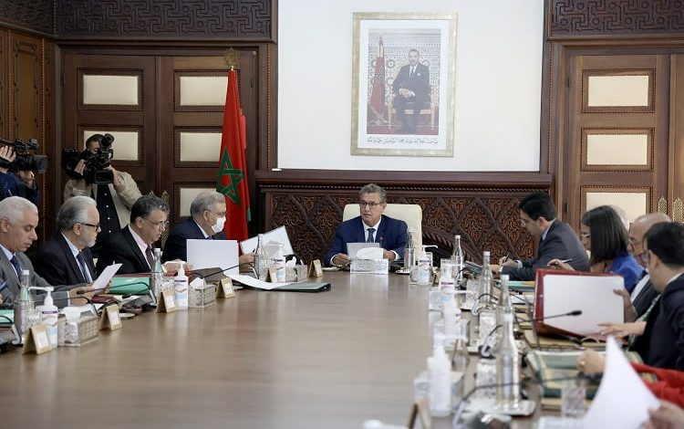 Photo of أبرز الملفات المطروحة على طاولة المجلس الحكومي المقبل