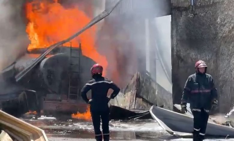 Photo of إصابـ.ـة سبعة أشخاص بحالات إختناق إثر إنفـ.ـجار حاوية صهريجية بطنجة (سلطات محلية)