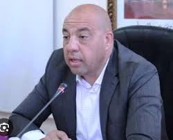 Photo of أزيلال.. رئيس الجماعة يستنفر الفرق التقنية لإصلاح الفضاءات الخضراء