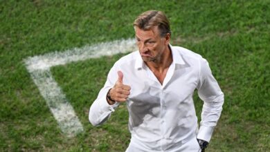 Photo of رسمياً.. الاتحاد الإيفواري لكرة القدم يعلن تعيين الفرنسي هيرفي رونار مدرباً جديداً لمنتخب “الأفيال”