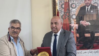 Photo of موظفو و أطر جماعة أزيلال يحتفون برئيس المجلس بعد فوزه المستحق في الانتخابات التشريعية